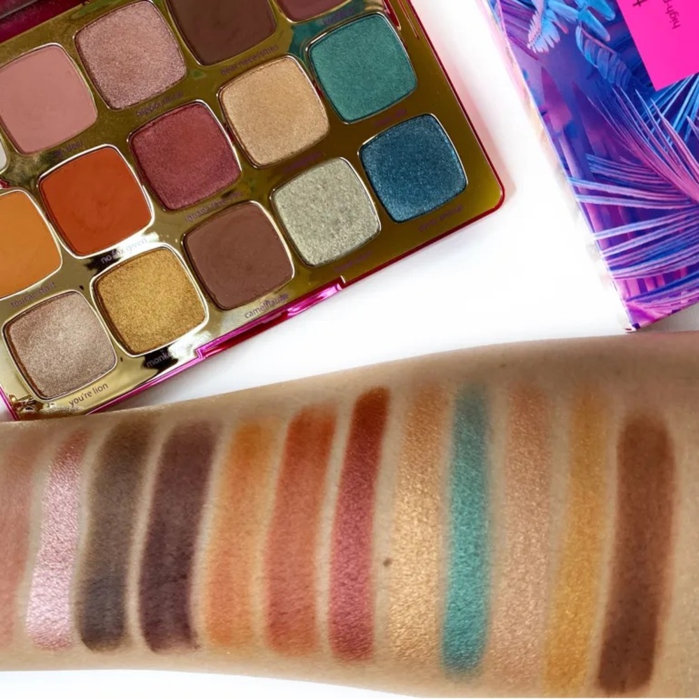 NWT! Tarte Unleashed Eyeshadow Palette with Teal, Gold, and Brown Shades - Picture 8 of 10